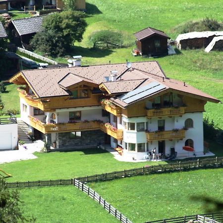 Landhaus Alpensonne Нойщифт им Щубайтал Екстериор снимка