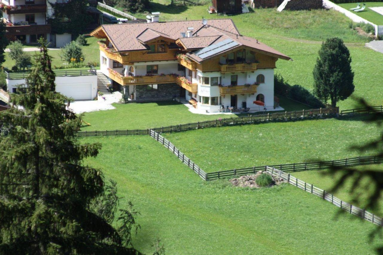 Landhaus Alpensonne Нойщифт им Щубайтал Екстериор снимка