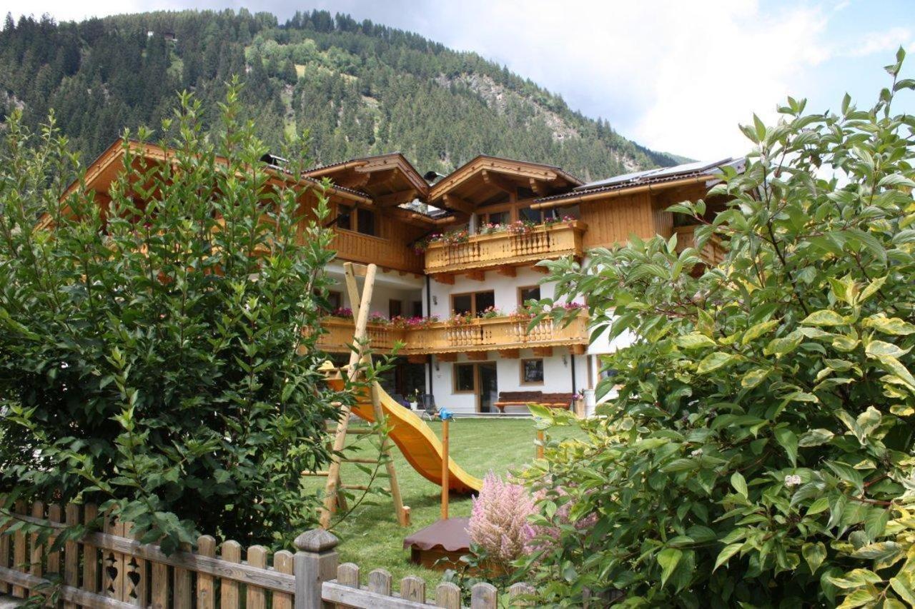 Landhaus Alpensonne Нойщифт им Щубайтал Екстериор снимка