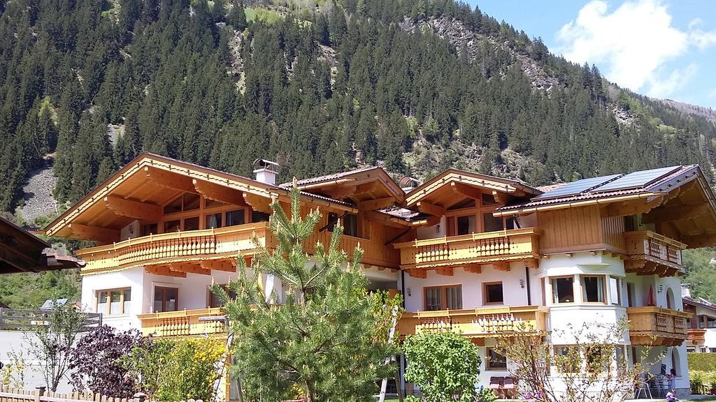Landhaus Alpensonne Нойщифт им Щубайтал Екстериор снимка